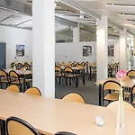 瓦埃勒大宿舍酒店 旅馆 *