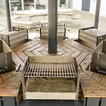 瓦埃勒大宿舍酒店 旅馆 *