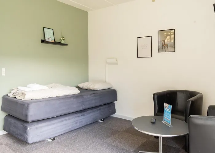 Vandrarhem Danhostel *